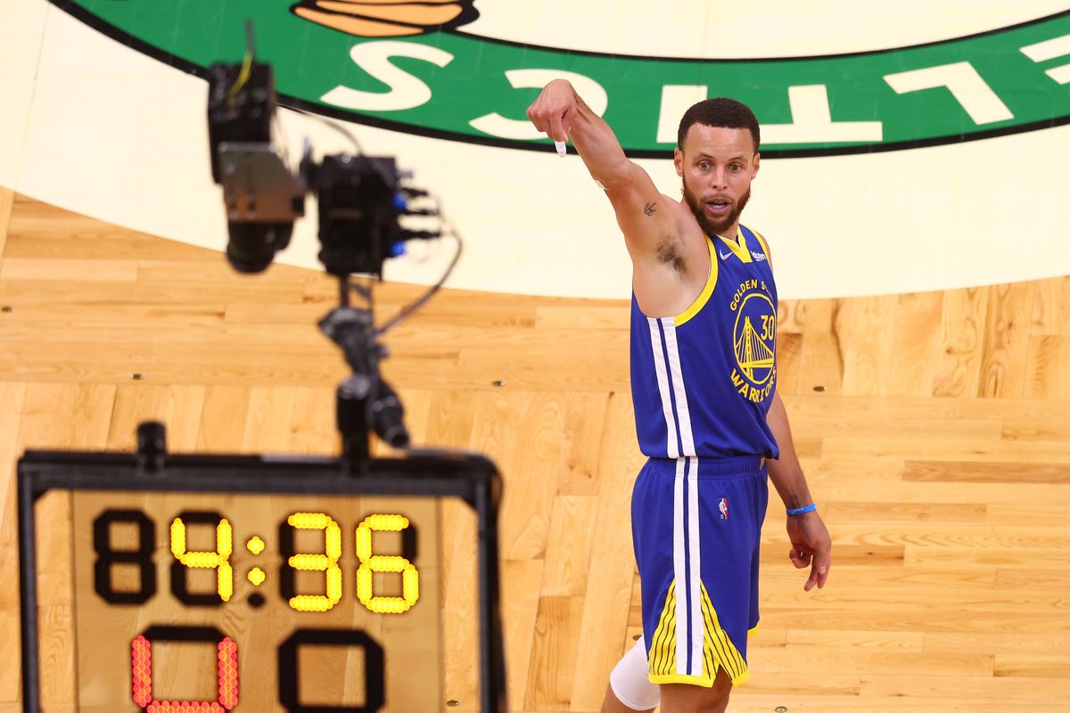 No stopping Curry.