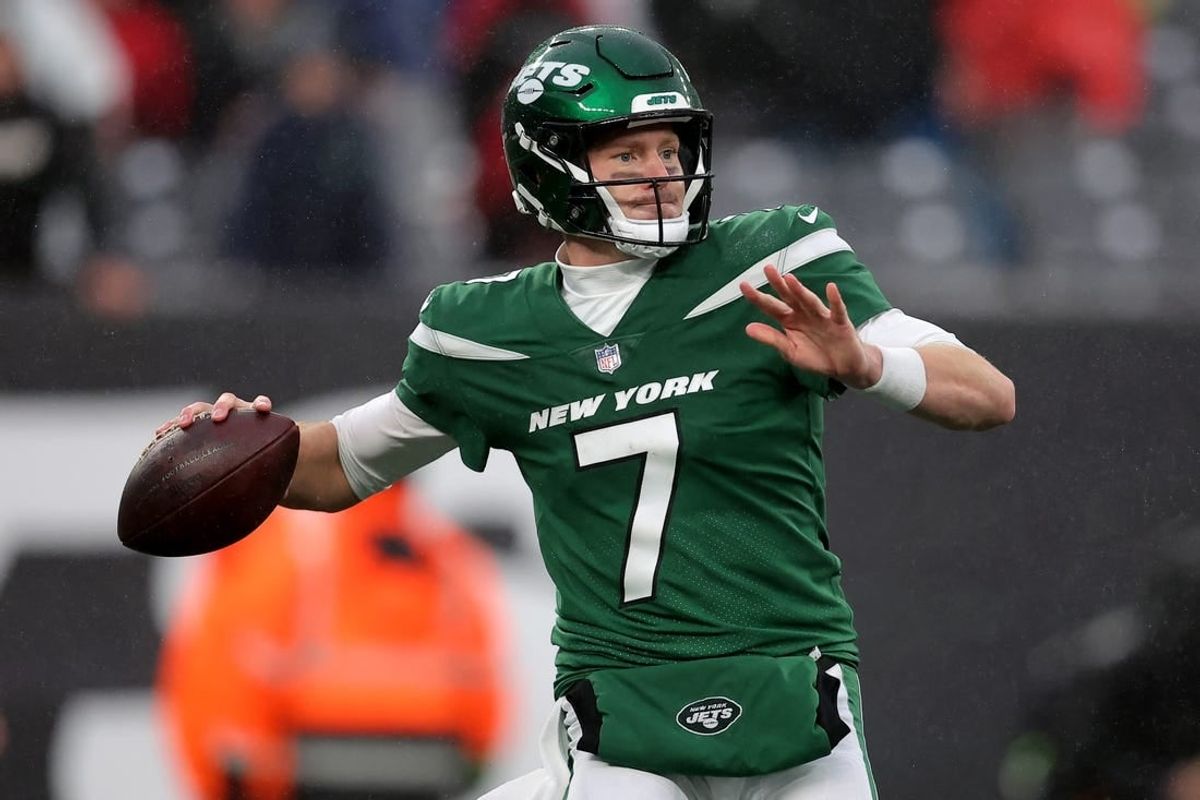 Dec 3, 2023; East Rutherford, New Jersey, USA; New York Jets quarterback Tim Boyle (7) drops back to pass against the Atlanta Falcons during the third quarter at MetLife Stadium.