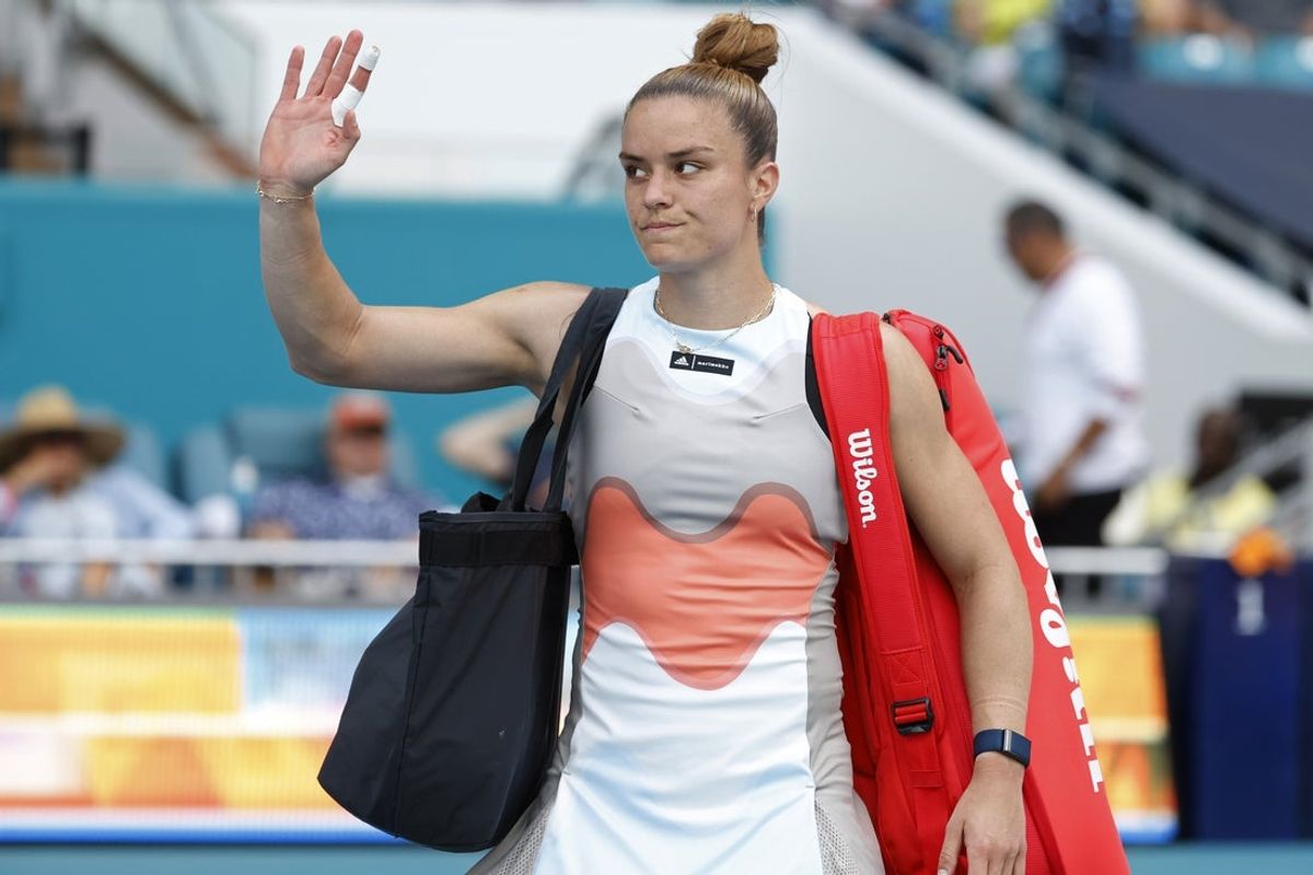 Mar 24, 2023; Miami, Florida, US; Maria Sakkari (GRE) waves to the crowd while leaving the court after her match against Bianca Andreescu (CAN) (not pictured) on day five of the Miami Open at Hard Rock Stadium. Mandatory Credit: Geoff Burke-Imagn Images