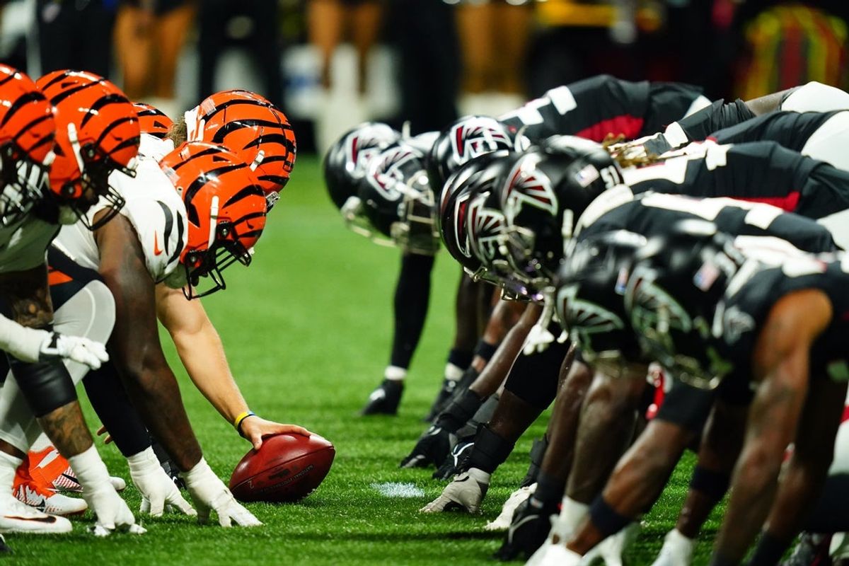 Aug 18, 2023; Atlanta, Georgia, USA; Cincinnati Bengals against the Atlanta Falcons during the third quarter at Mercedes-Benz Stadium. Mandatory Credit: John David Mercer-Imagn Images