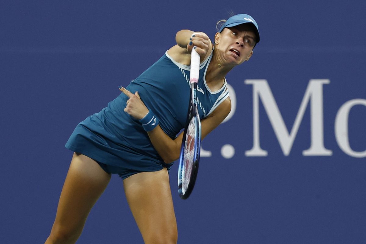 Aug 30, 2023; Flushing, NY, USA; Magda Linette of Poland serves against Jennifer Brady of the United States (not pictured) on day three of the 2023 U.S. Open tennis tournament at USTA Billie Jean King National Tennis Center. Mandatory Credit: Geoff Burke-USA TODAY Sports