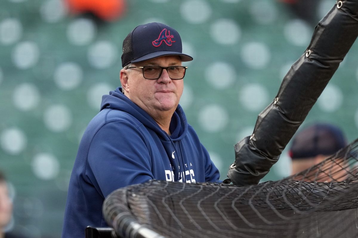 Aug 25, 2023; San Francisco, California, USA; Atlanta Braves hitting coach Kevin Seitzer (34) before the game against the San Francisco Giants at Oracle Park. Mandatory Credit: Darren Yamashita-Imagn Images
