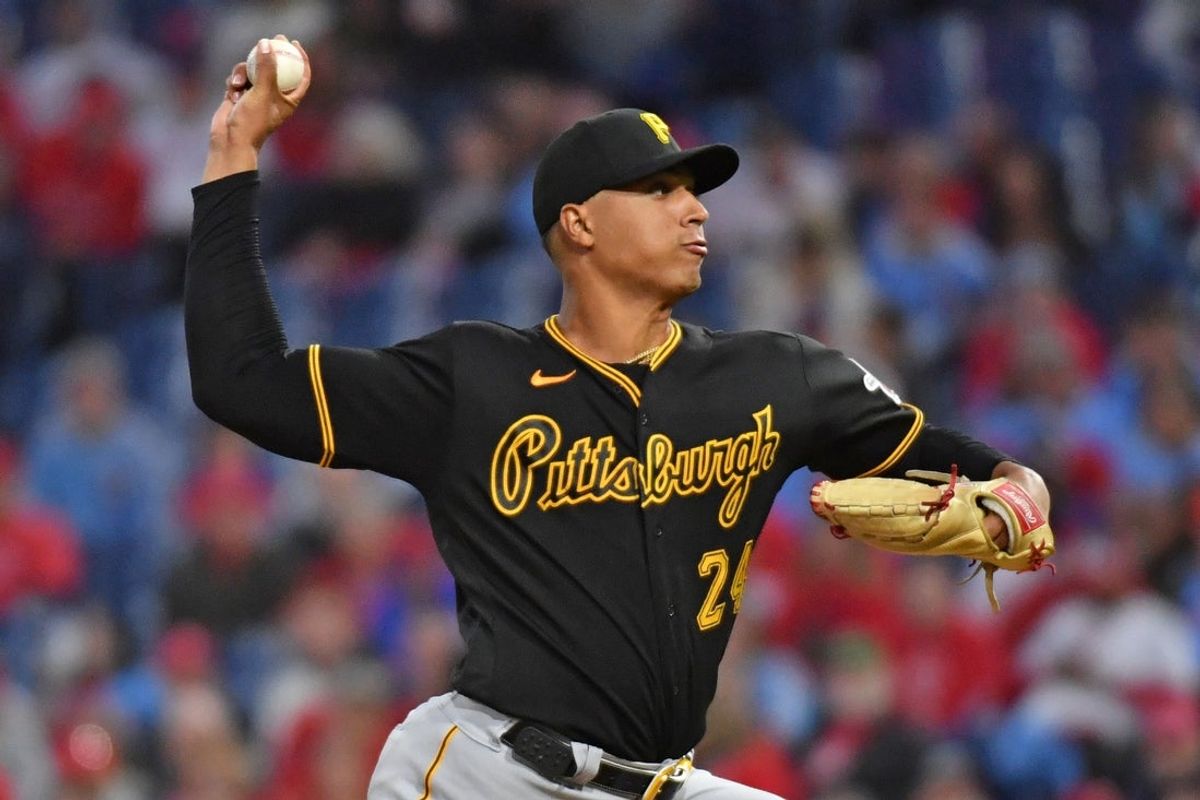 Sep 27, 2023; Philadelphia, Pennsylvania, USA; Pittsburgh Pirates starting pitcher Johan Oviedo (24) throws a pitch during the second inning against the Philadelphia Phillies at Citizens Bank Park. Mandatory Credit: Eric Hartline-Imagn Images