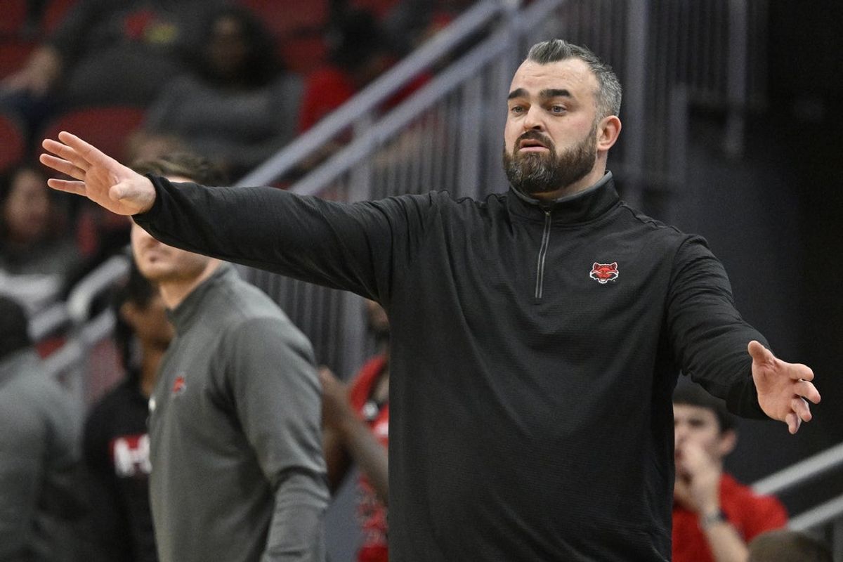 Dec 13, 2023; Louisville, Kentucky, USA; Arkansas State Red Wolves head coach Bryan Hodgson calls out instructions during the second half against the Louisville Cardinals at KFC Yum! Center. Arkansas State defeated Louisville 75-63. Mandatory Credit: Jamie Rhodes-Imagn Images