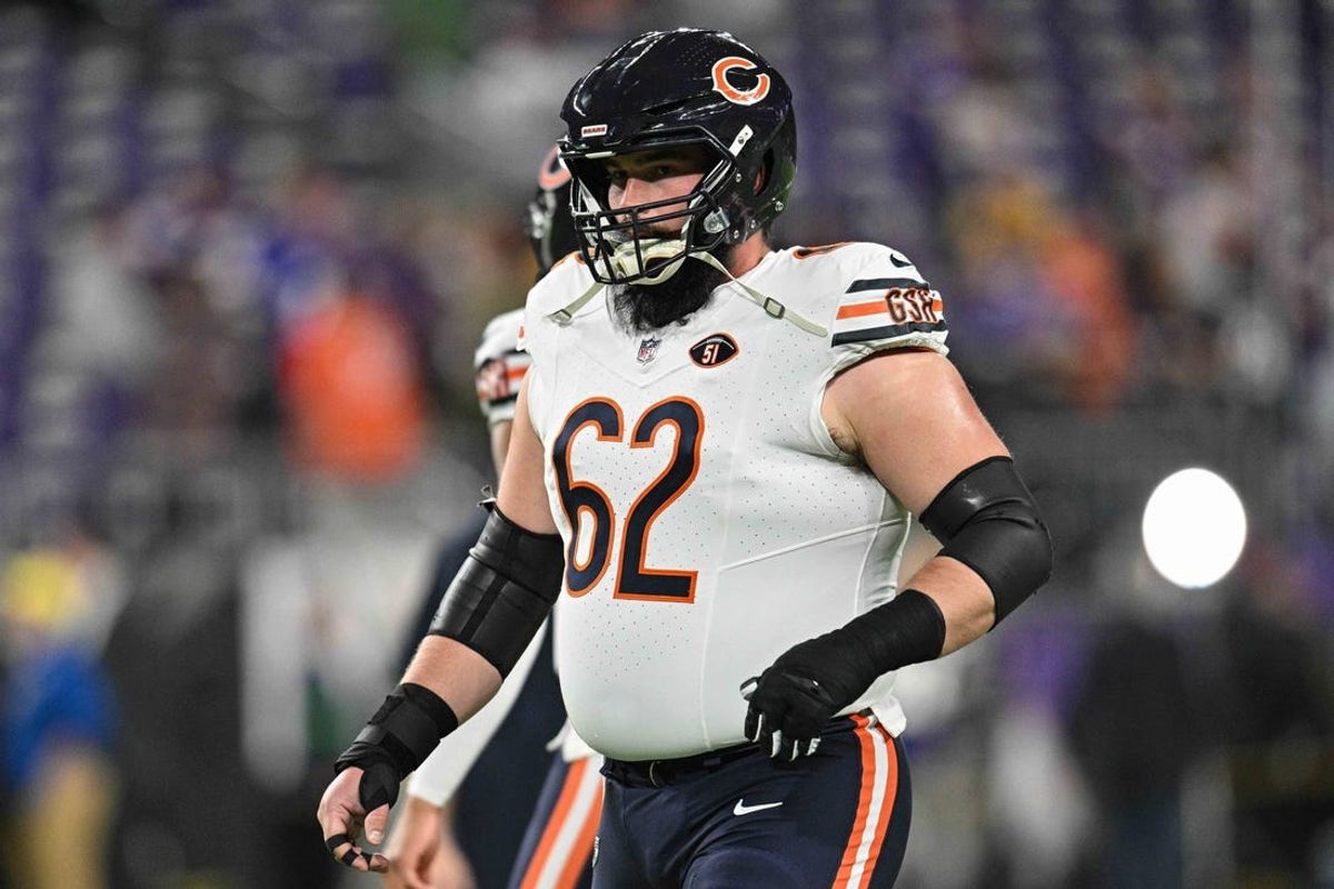 Nov 27, 2023; Minneapolis, Minnesota, USA; Chicago Bears guard Lucas Patrick (62) warms up before the game between the Minnesota Vikings and the Chicago Bears at U.S. Bank Stadium. Mandatory Credit: Jeffrey Becker-USA TODAY Sports