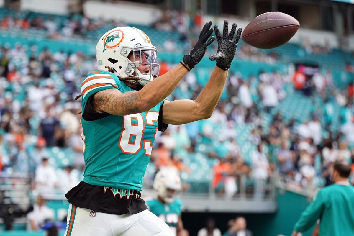 Dec 24, 2023; Miami Gardens, Florida, USA; Miami Dolphins wide receiver Chase Claypool (83) warms up prior to the game against the Dallas Cowboys at Hard Rock Stadium. Mandatory Credit: Jasen Vinlove-Imagn Images