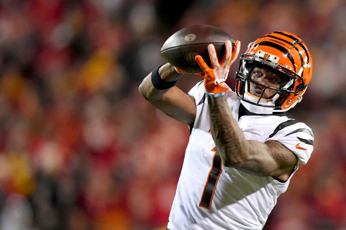 Cincinnati Bengals wide receiver Ja'Marr Chase (1) catches a pass in the fourth quarter during a Week 17 NFL football game between the Cincinnati Bengals and the Kansas City Chiefs, Sunday, Dec. 31, 2023, at GEHA Field at Arrowhead Stadium in Kansas City, Mo. The Kansas City Chiefs won, 25-17.