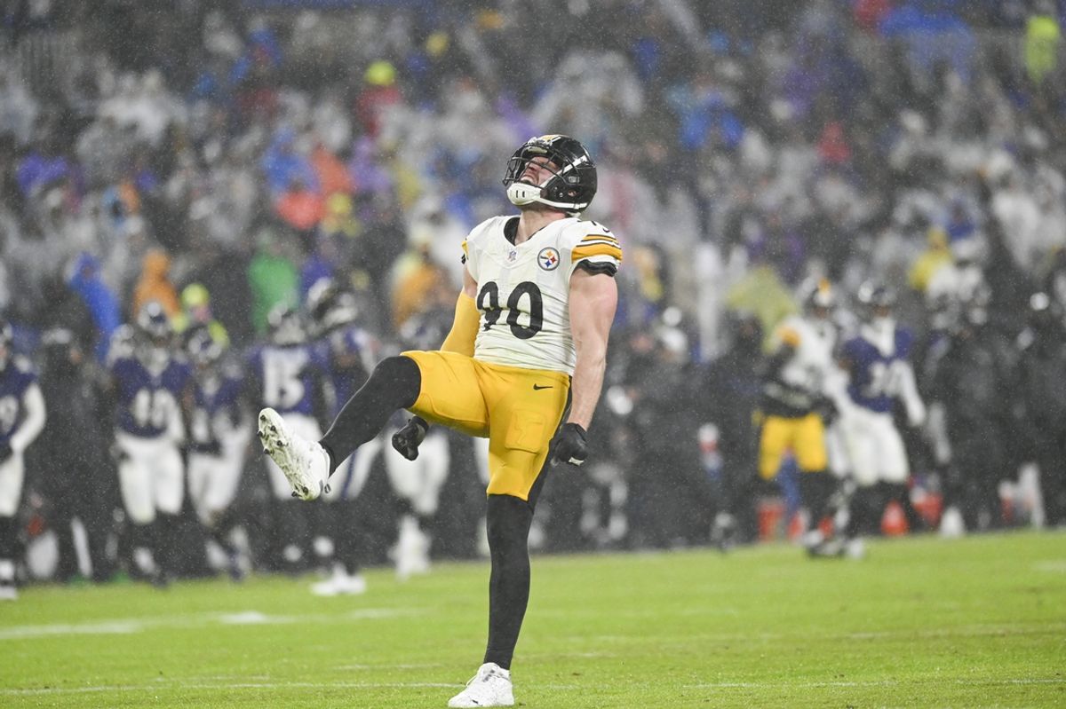 Jan 6, 2024; Baltimore, Maryland, USA;  Pittsburgh Steelers linebacker T.J. Watt (90) reacts after sacking Baltimore Ravens quarterback Tyler Huntley (2) in the third quarter  at M&T Bank Stadium. Mandatory Credit: Tommy Gilligan-Imagn Images