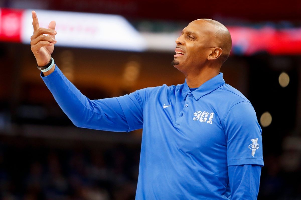 Memphis' head coach Penny Hardaway yells to a player during the game between University of Alabama at Birmingham and University of Memphis at FedExForum in Memphis, Tenn., on Sunday, March 3, 2024.
