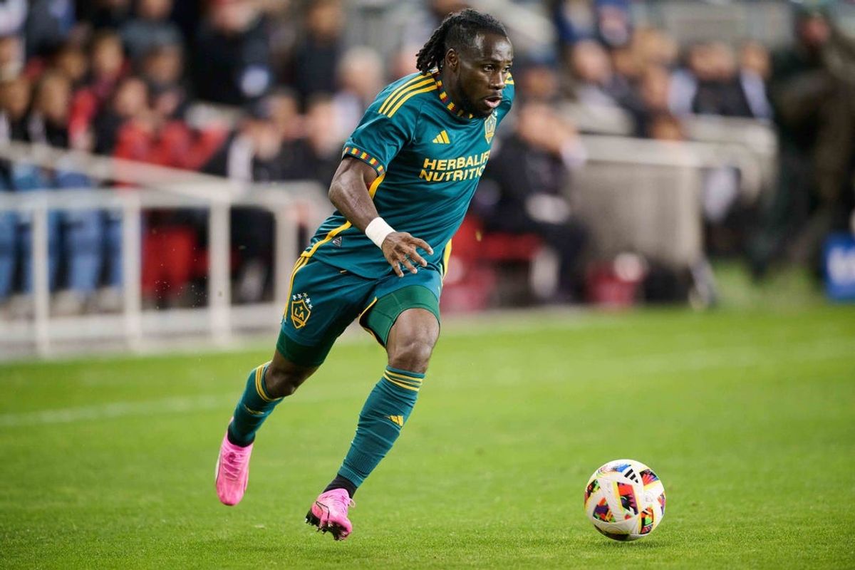 Mar 2, 2024; San Jose, California, USA; Los Angeles Galaxy defender Marcus Ferkranus (28) controls the ball against the San Jose Earthquakes during the first half at PayPal Park. Mandatory Credit: Robert Edwards-USA TODAY Sports