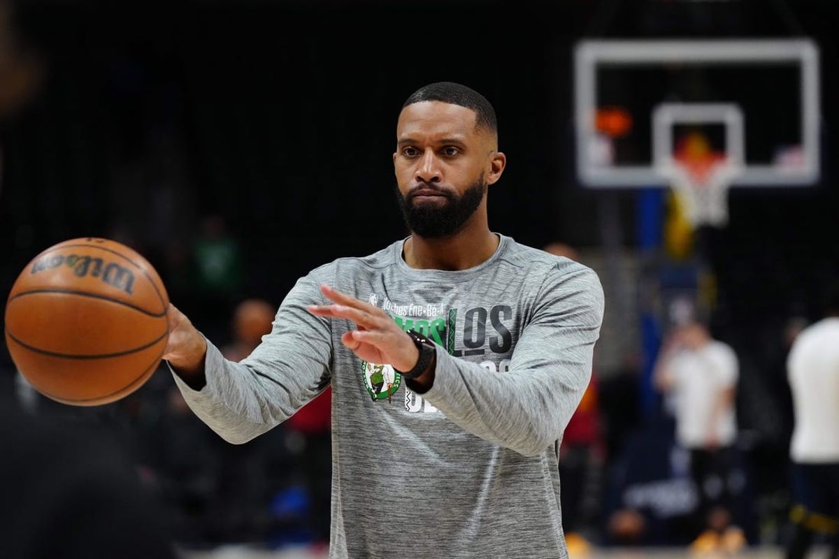 New Hornets head coach Charles Lee, pictured before a game against the Denver Nuggets at Ball Arena, was introduced on Tuesday. Mandatory Credit: Ron Chenoy-USA TODAY Sports