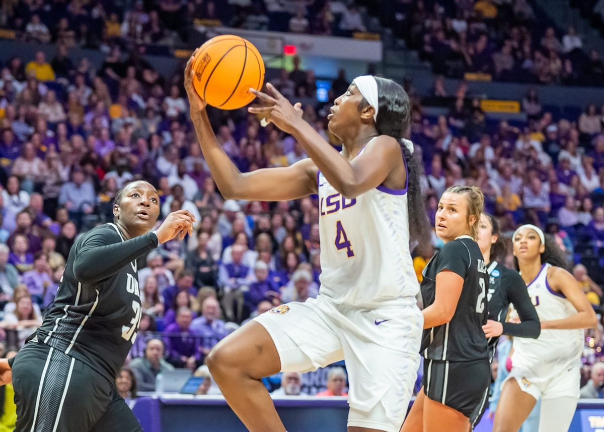 Flau'jae Johnson of the LSU Tigers.