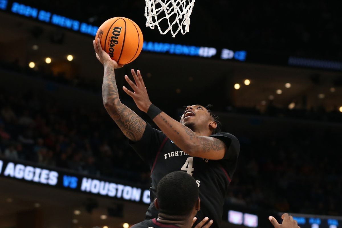 Wade Taylor IV and No. 13 Texas A&M shoot for their first win of the season Friday night. Mandatory Credit: Petre Thomas-Imagn Images