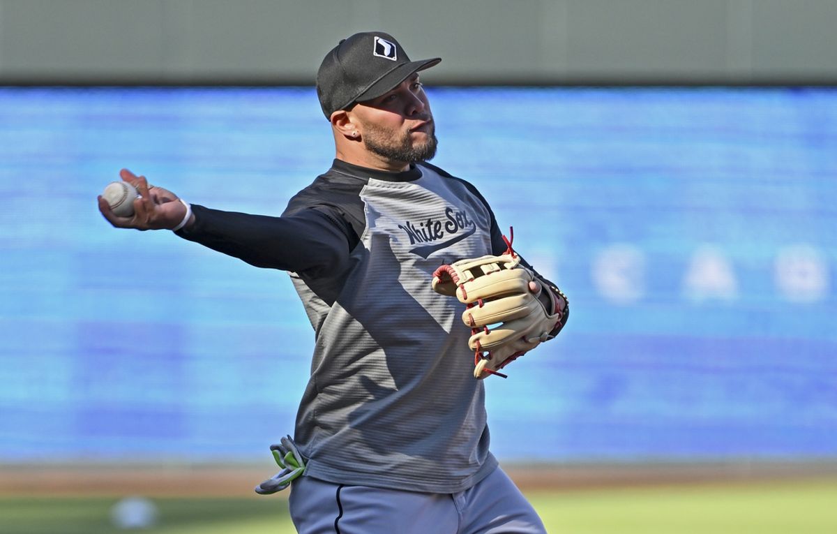 Apr 4, 2024; Kansas City, Missouri, USA;  Chicago White Sox third baseman Yoan Moncada (10) warms up prior to a game against the Kansas City Royals at Kauffman Stadium. Mandatory Credit: Peter Aiken-Imagn Images