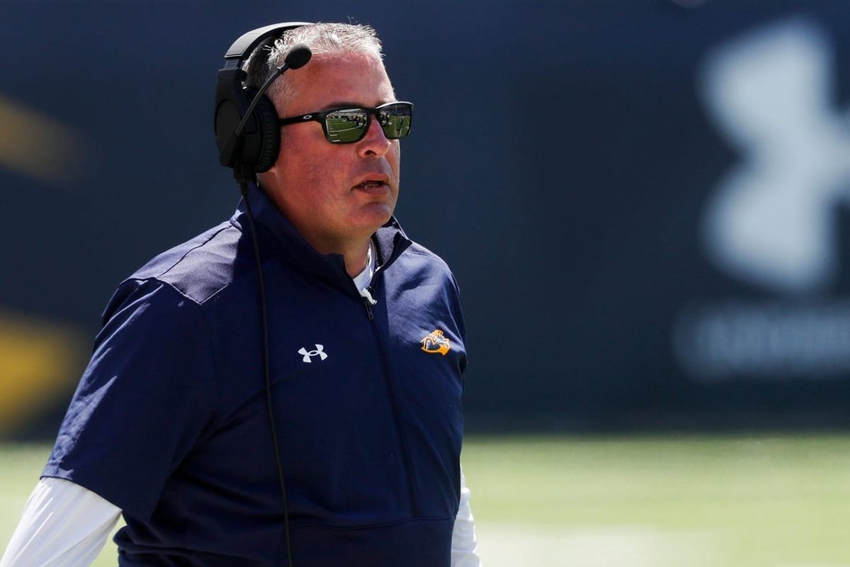 Showboats head coach John DeFilippo watches his team during the UFL game between the San Antonio Brahmas and Memphis Showboats in Simmons Bank Liberty Stadium in Memphis, Tenn., on Saturday, April 6, 2024.