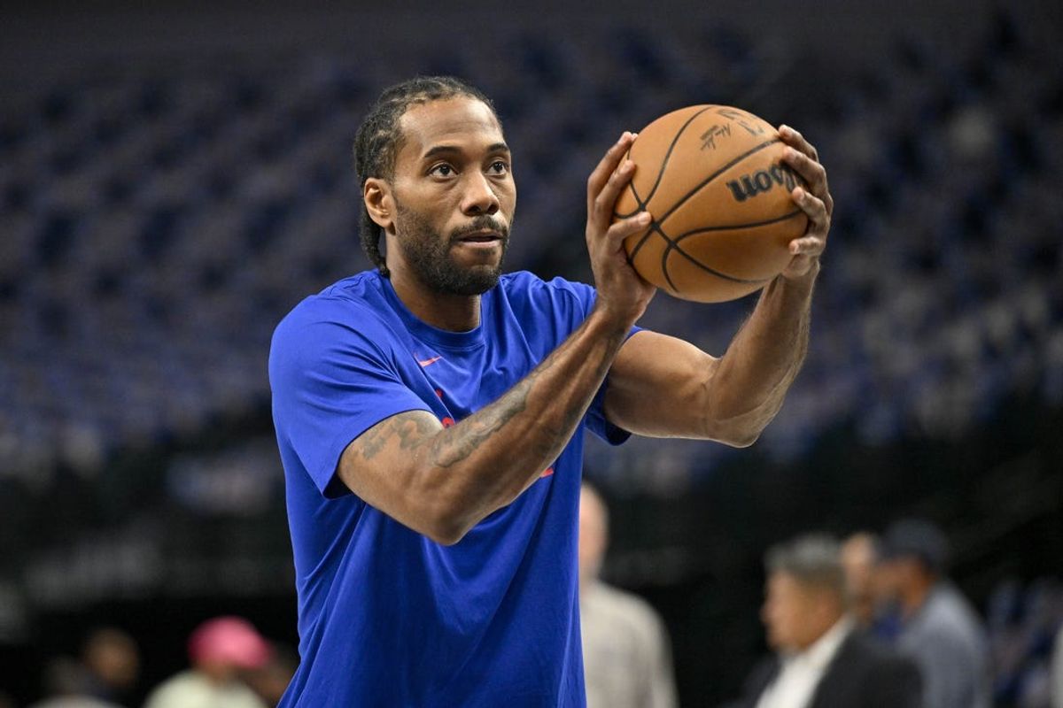 Apr 26, 2024; Dallas, Texas, USA; LA Clippers forward Kawhi Leonard (2) warms up before the game between the Dallas Mavericks and the LA Clippers during game three of the first round for the 2024 NBA playoffs at the American Airlines Center. Mandatory Credit: Jerome Miron-USA TODAY Sports