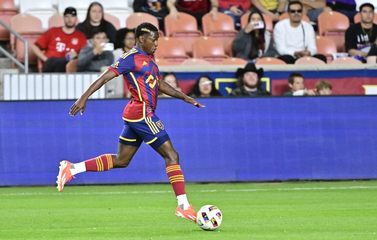 May 15, 2024; Sandy, Utah, USA; Real Salt Lake forward Anderson Julio (29) dribbles during the second half against the Seattle Sounders FC at America First Field. Mandatory Credit: Christopher Creveling-USA TODAY Sports
