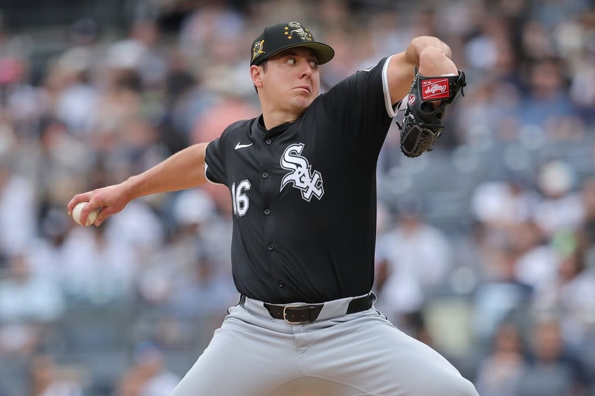 May 18, 2024; Bronx, New York, USA; Chicago White Sox starting pitcher Brad Keller (46) pitches against the New York Yankees during the first inning at Yankee Stadium. Mandatory Credit: Brad Penner-USA TODAY Sports