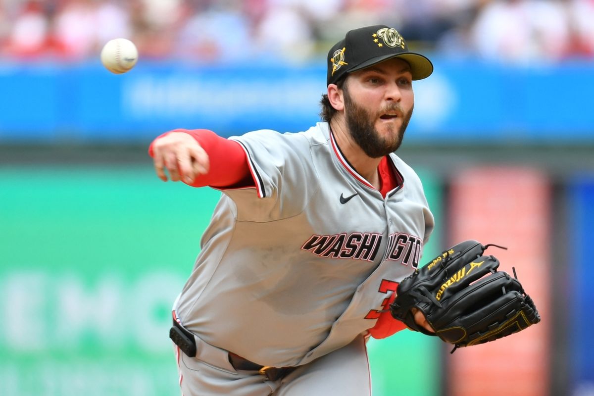 May 19, 2024; Philadelphia, Pennsylvania, USA; Washington Nationals pitcher Trevor Williams (32) throws a pitch during the second inning against the Philadelphia Phillies at Citizens Bank Park. Mandatory Credit: Eric Hartline-USA TODAY Sports