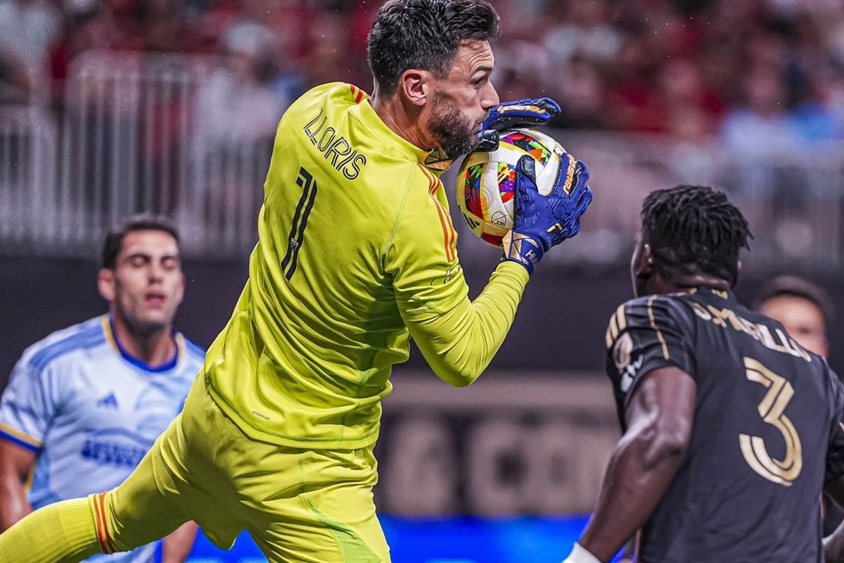 May 25, 2024; Atlanta, Georgia, USA; Los Angeles FC goalkeeper Hugo Lloris (1) makes a save against Atlanta United at Mercedes-Benz Stadium. Mandatory Credit: Dale Zanine-USA TODAY Sports