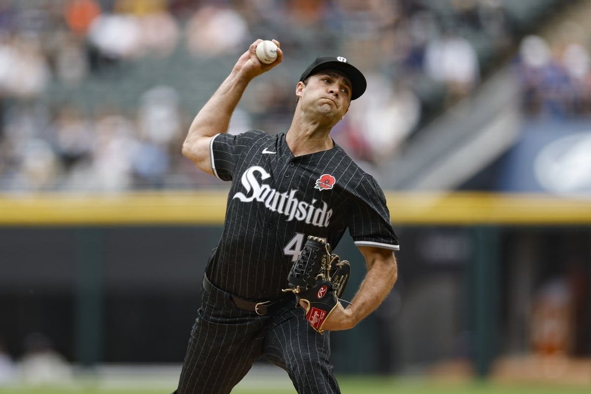 May 27, 2024; Chicago, Illinois, USA; Chicago White Sox starting pitcher Nick Nastrini (43) delivers a pitch against the Toronto Blue Jays during the first inning at Guaranteed Rate Field. Mandatory Credit: Kamil Krzaczynski-Imagn Images