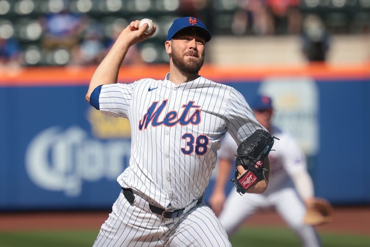 May 28, 2024; New York, NY, USA; New York Mets starting pitcher Tylor Megill (38) delivers a pitch during the first inning against the Los Angeles Dodgers at Citi Field. Mandatory Credit: Vincent Carchietta-USA TODAY Sports