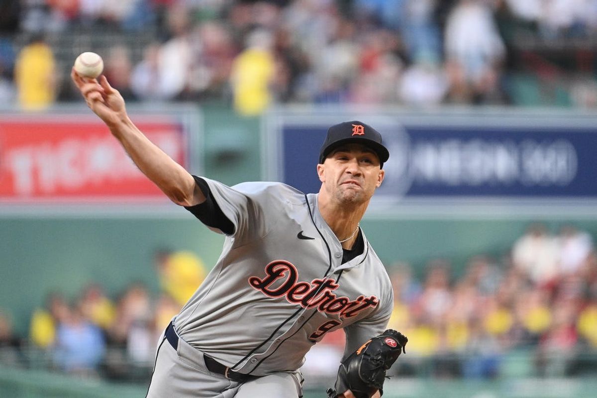 May 30, 2024; Boston, Massachusetts, USA; Detroit Tigers starting pitcher Jack Flaherty (9) pitches against the Boston Red Sox during the first inning at Fenway Park. Mandatory Credit: Eric Canha-USA TODAY Sports