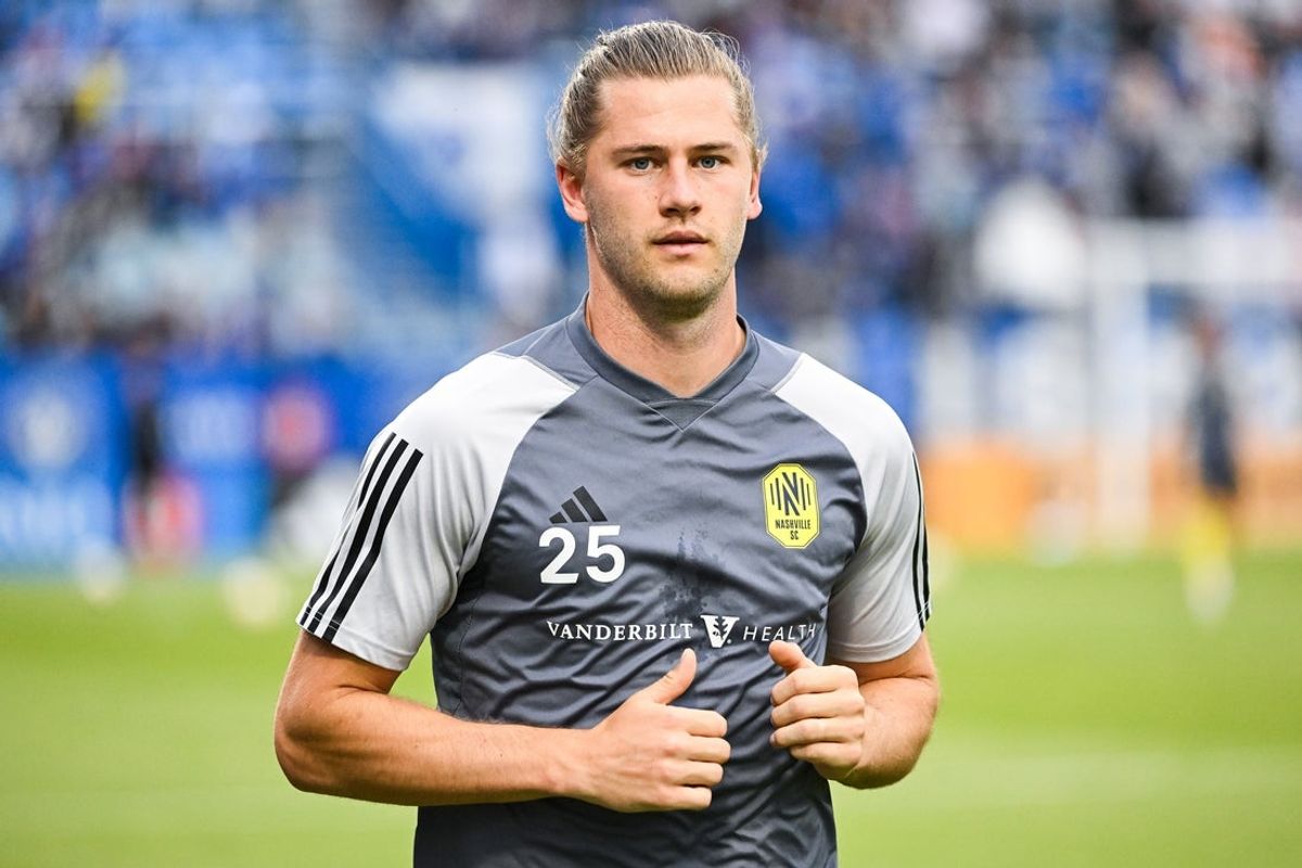 May 25, 2024; Montreal, Quebec, CAN; Nashville SC defender Walker Zimmerman (25) looks on during warm-up before the between Nashville SC and CF Montreal at Stade Saputo. Mandatory Credit: David Kirouac-Imagn Images