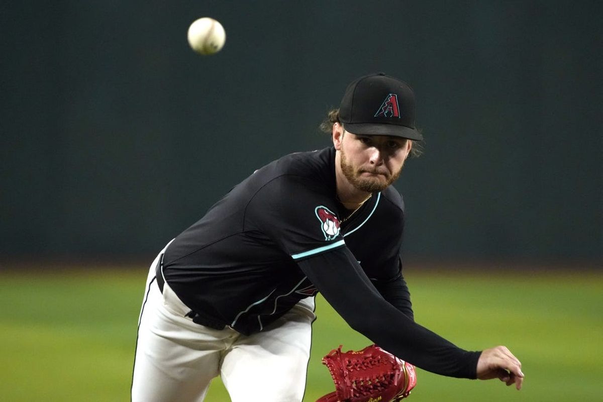 Jun 3, 2024; Phoenix, Arizona, USA; Arizona Diamondbacks pitcher Ryne Nelson (19) throws against the San Francisco Giants in the first inning at Chase Field. Mandatory Credit: Rick Scuteri-USA TODAY Sports