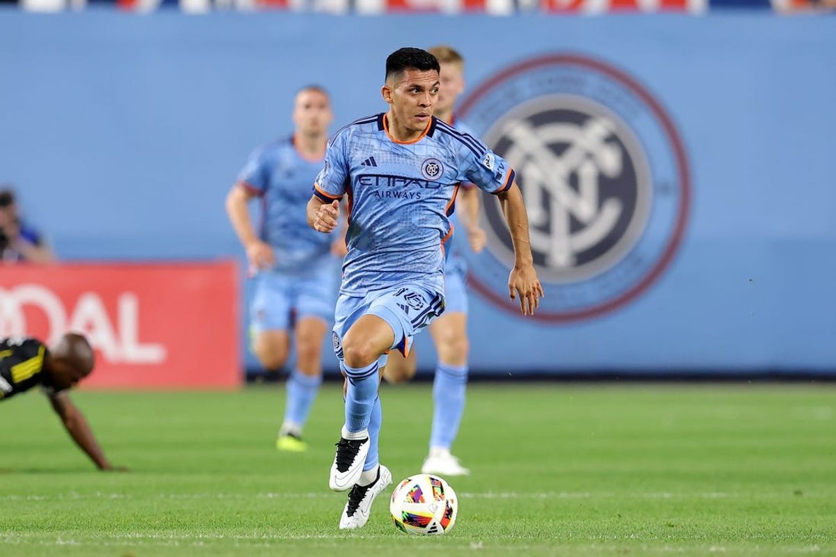 Jun 14, 2024; Bronx, New York, USA; New York City FC forward Alonso Martinez (16) brings the ball up the pitch against the Columbus Crew during the first half at Yankee Stadium. Mandatory Credit: Brad Penner-USA TODAY Sports