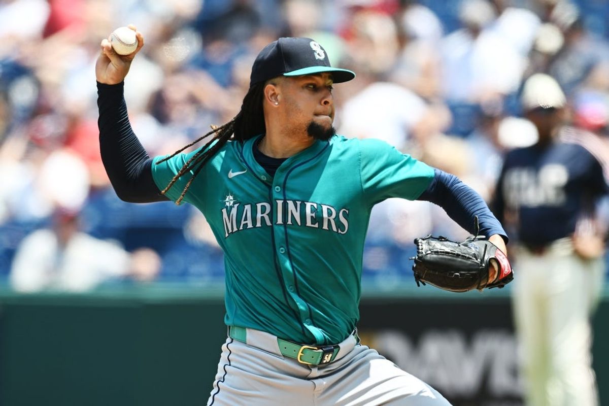 Jun 20, 2024; Cleveland, Ohio, USA; Seattle Mariners starting pitcher Luis Castillo (58) throws a pitch during the first inning against the Cleveland Guardians at Progressive Field. Mandatory Credit: Ken Blaze-USA TODAY Sports