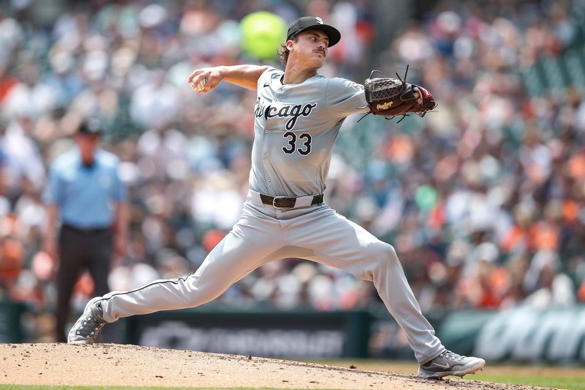 Chicago White Sox pitcher Drew Thorpe (33) throws against Detroit Tigers during the fourth inning at Comerica Park in Detroit on Saturday, June 22, 2024.