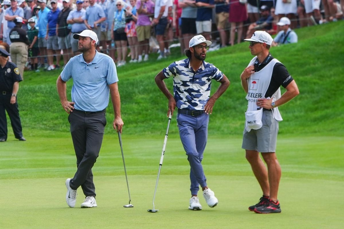FedEx Cup leader Scottie Scheffler and the last man in the 30-player field, Akshay Bhatia, are starting on equal footing at the Tour Championship this week. Mandatory Credit: Gregory Fisher-Imagn Images
