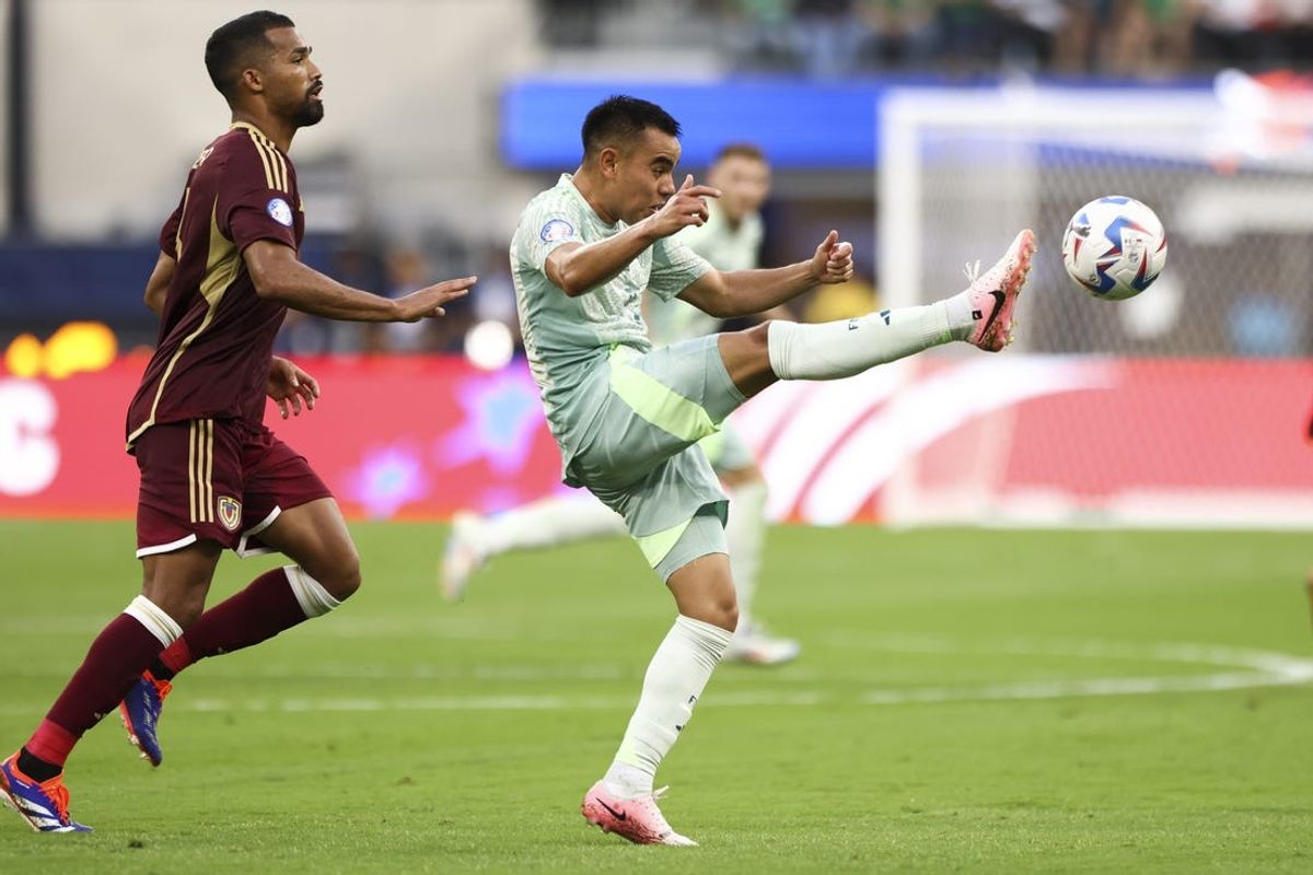 Jun 26, 2024; Inglewood, CA, USA; Mexico midfielder Carlos Rodríguez (8) passes the ball during the first half of a match against Venezuela at SoFi Stadium. Mandatory Credit: Jessica Alcheh-USA TODAY Sports
