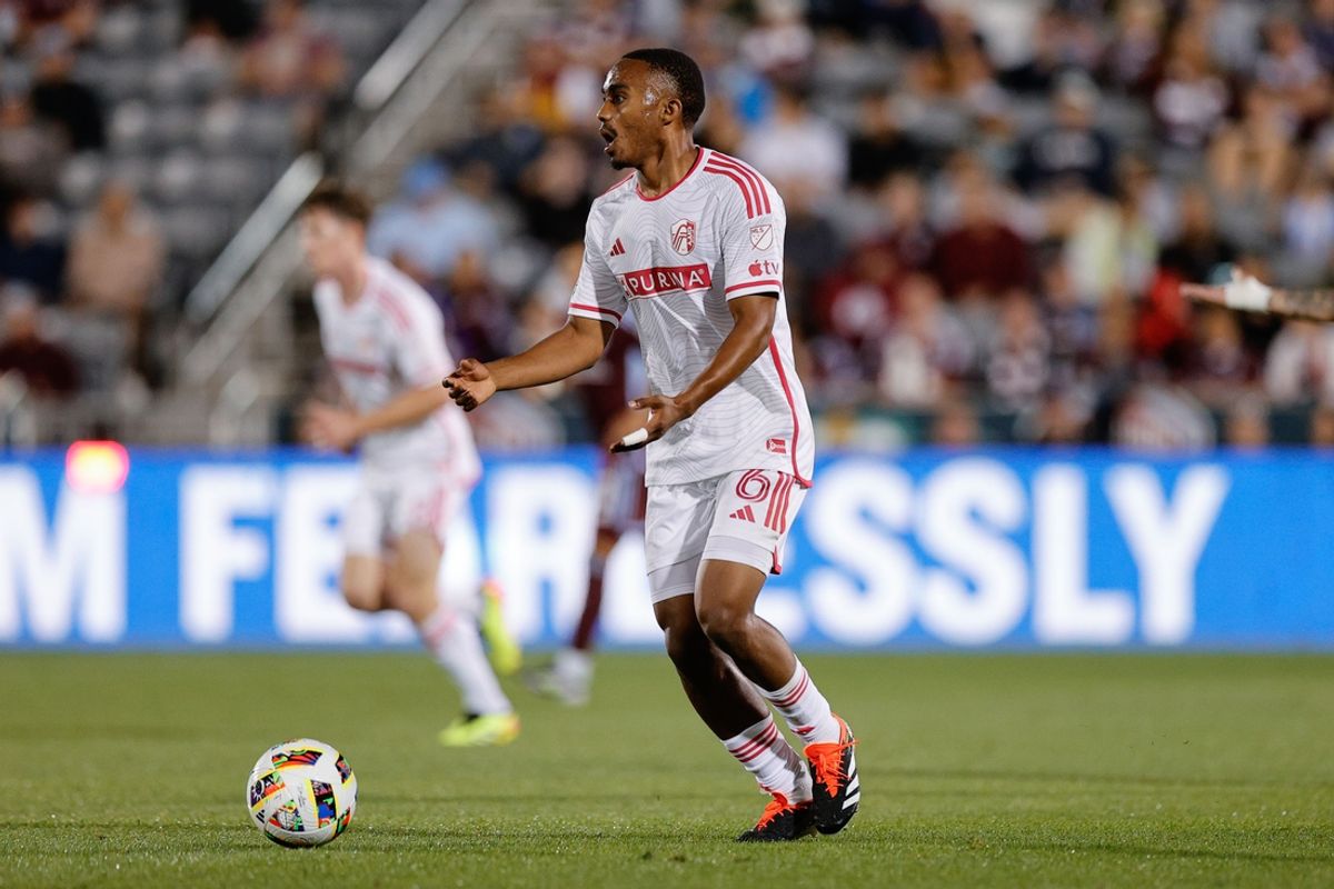 Jul 7, 2024; Commerce City, Colorado, USA; St. Louis CITY SC defender Njabulo Blom (6) gestures in the second half against the Colorado Rapids at Dick's Sporting Goods Park. Mandatory Credit: Isaiah J. Downing-USA TODAY Sports