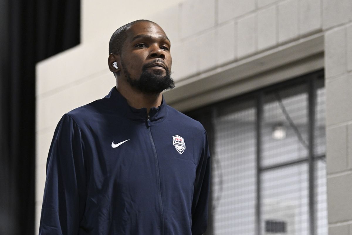 Jul 10, 2024; Las Vegas, Nevada, USA; USA forward Kevin Durant (7) arrives for a game against Canada for the USA Basketball Showcase at T-Mobile Arena. Mandatory Credit: Candice Ward-USA TODAY Sports