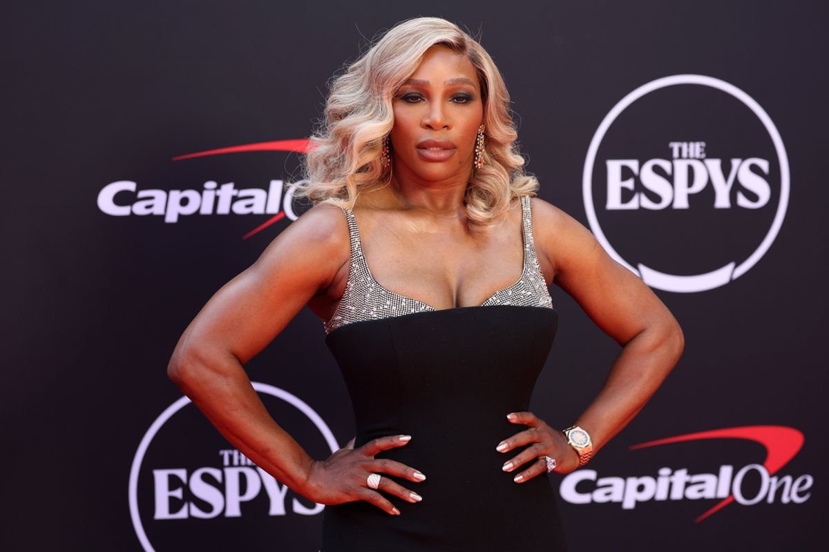 Jul 11, 2024; Los Angeles, CA, USA;  Former tennis star Serena Williams arrives on the red carpet before hosting the 2024 ESPYS at Dolby Theatre. Mandatory Credit: Kiyoshi Mio-Imagn Images