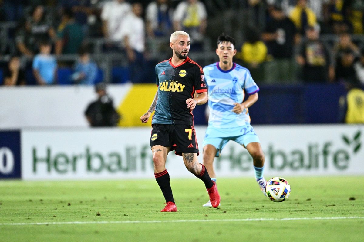 Jul 17, 2024; Carson, California, USA; LA Galaxy midfielder Diego Fagundez (7) controls the ball during the first half against Colorado Rapids at Dignity Health Sports Park. Mandatory Credit: Kelvin Kuo-USA TODAY Sports