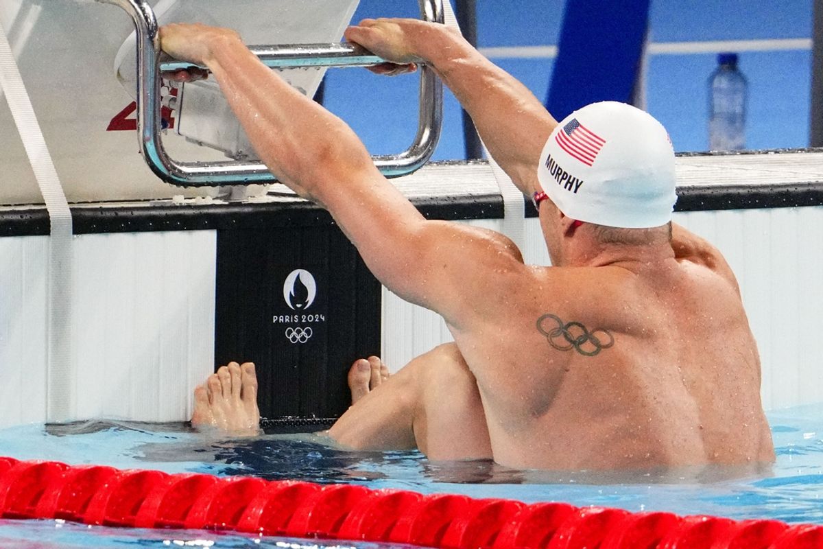 Jul 28, 2024; Nanterre, France; Ryan Murphy (USA) in the men’s 100-meter backstroke preliminary heats during the Paris 2024 Olympic Summer Games at Paris La Défense Arena. Mandatory Credit: Rob Schumacher-USA TODAY Sports