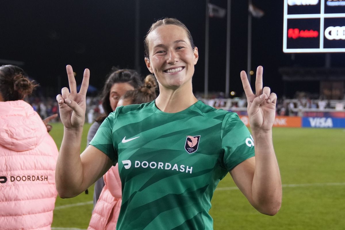 Jul 26, 2024; San Jose, CA, USA; Angel City FC goalkeeper Angelina Anderson (19) celebrates after defeating Bay FC at PayPal Park. Mandatory Credit: Darren Yamashita-Imagn Images