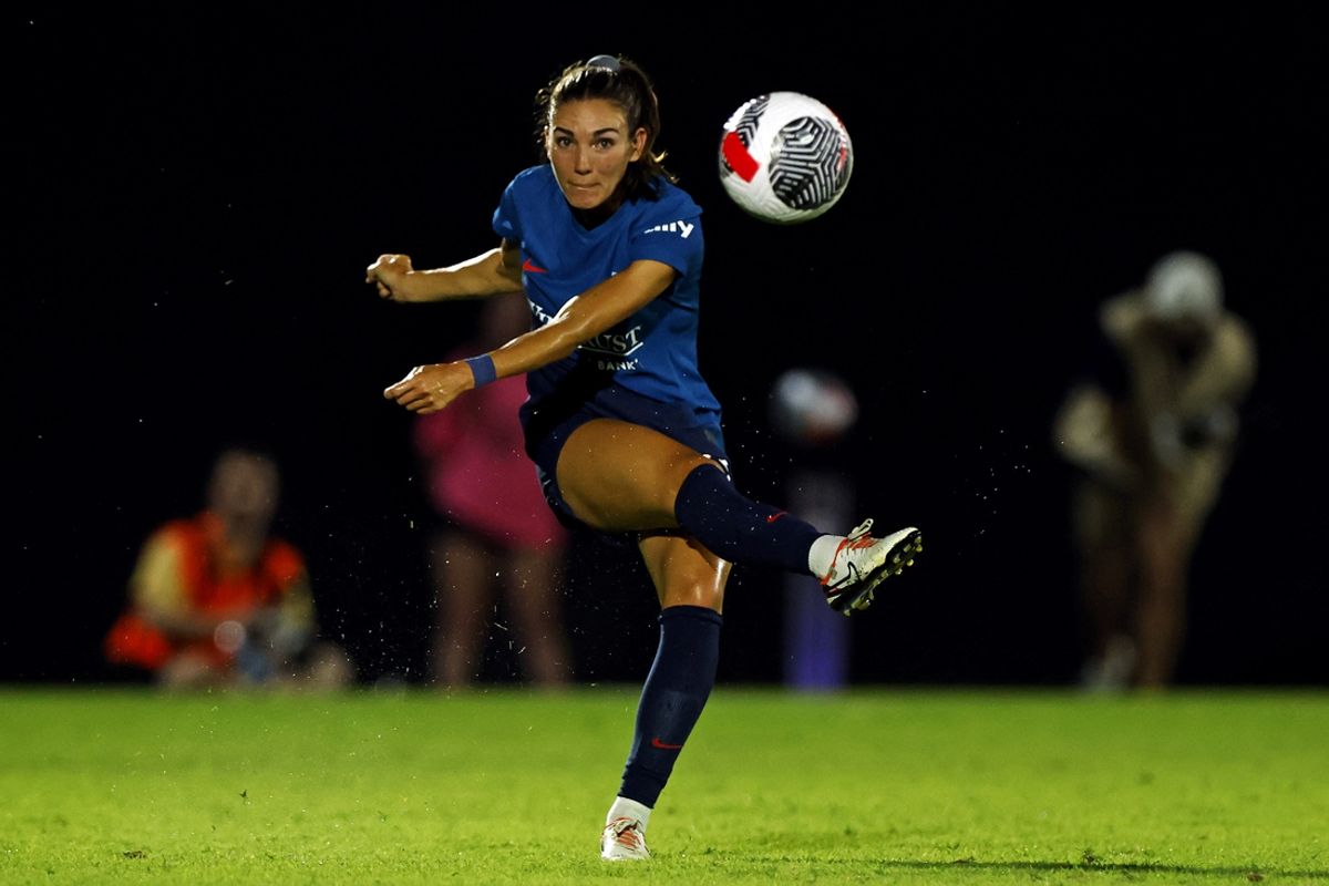 Jul 31, 2024; Richmond, VA, USA; Chicago Red Stars defender Hannah Anderson (41) kicks the ball during the second half against the Washington Spirit in the NWSL Summer Cup Tournament at City Stadium. Mandatory Credit: Peter Casey-USA TODAY Sports
