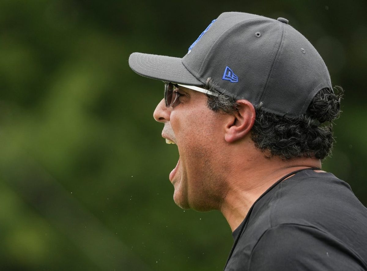New Kentucky offensive coordinator Bush Hamdan coaches during practice Friday. August 2, 2024, in Lexington. Hamdan came from Boise State; he's also coached at Missouri, the Atlanta Falcons and Florida as well.