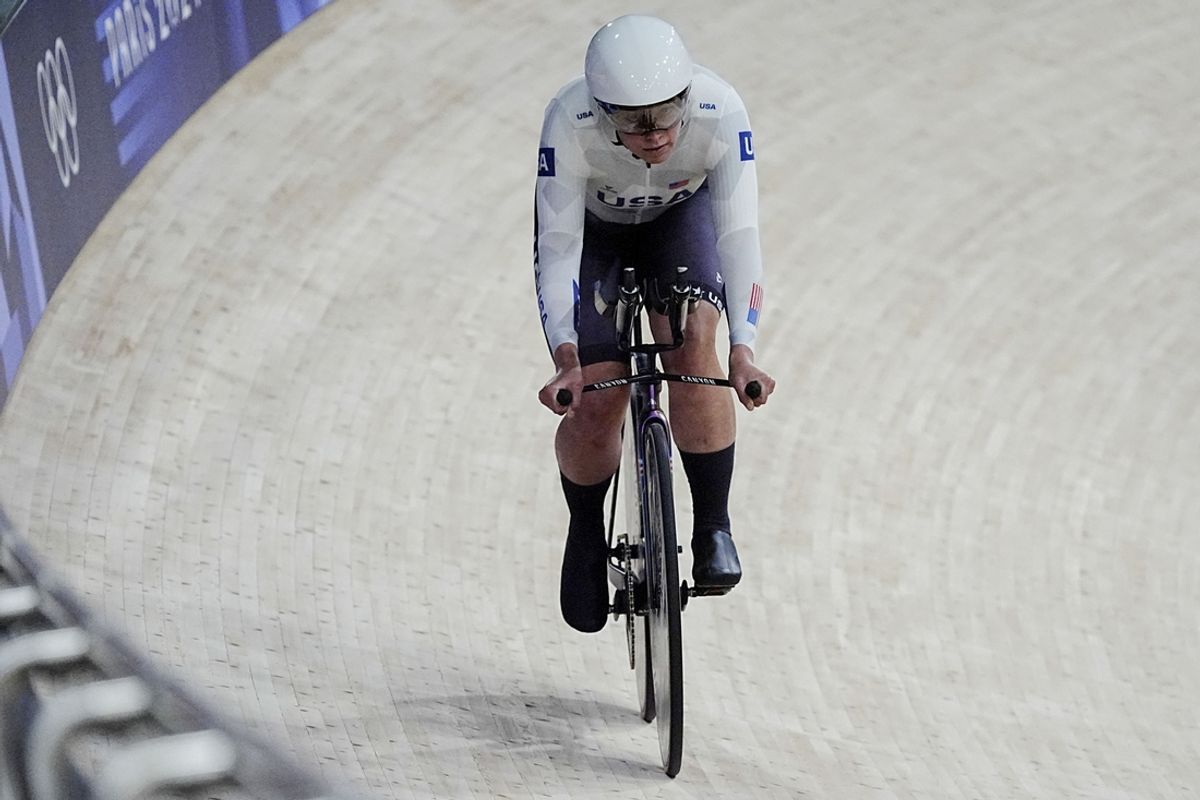 Aug 7, 2024; Montigny-le-Bretonneux, France; Jennifer Valente of Team United States competes in the first round of the women’s team pursuit during the Paris 2024 Olympic Summer Games at Vélodrome National de Saint-Quentin-en-Yvelines. Mandatory Credit: Andrew P. Scott-USA TODAY Sports