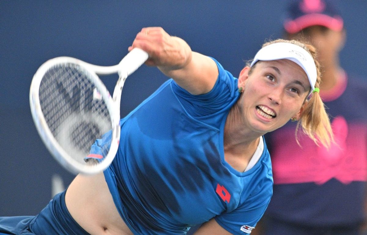 Aug 9, 2024; Toronto, Ontario, USA;  Elise Mertens (BEL) serves against Liudmila Samsonova (not shown) in third round play at Sobeys Stadium. Mandatory Credit: Dan Hamilton-Imagn Images