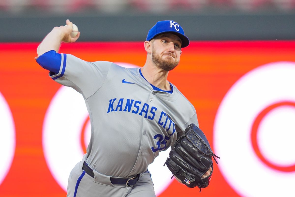 Aug 13, 2024; Minneapolis, Minnesota, USA; Kansas City Royals pitcher Chris Stratton (35) pitches against the Minnesota Twins in the sixth inning at Target Field. Mandatory Credit: Brad Rempel-Imagn Images