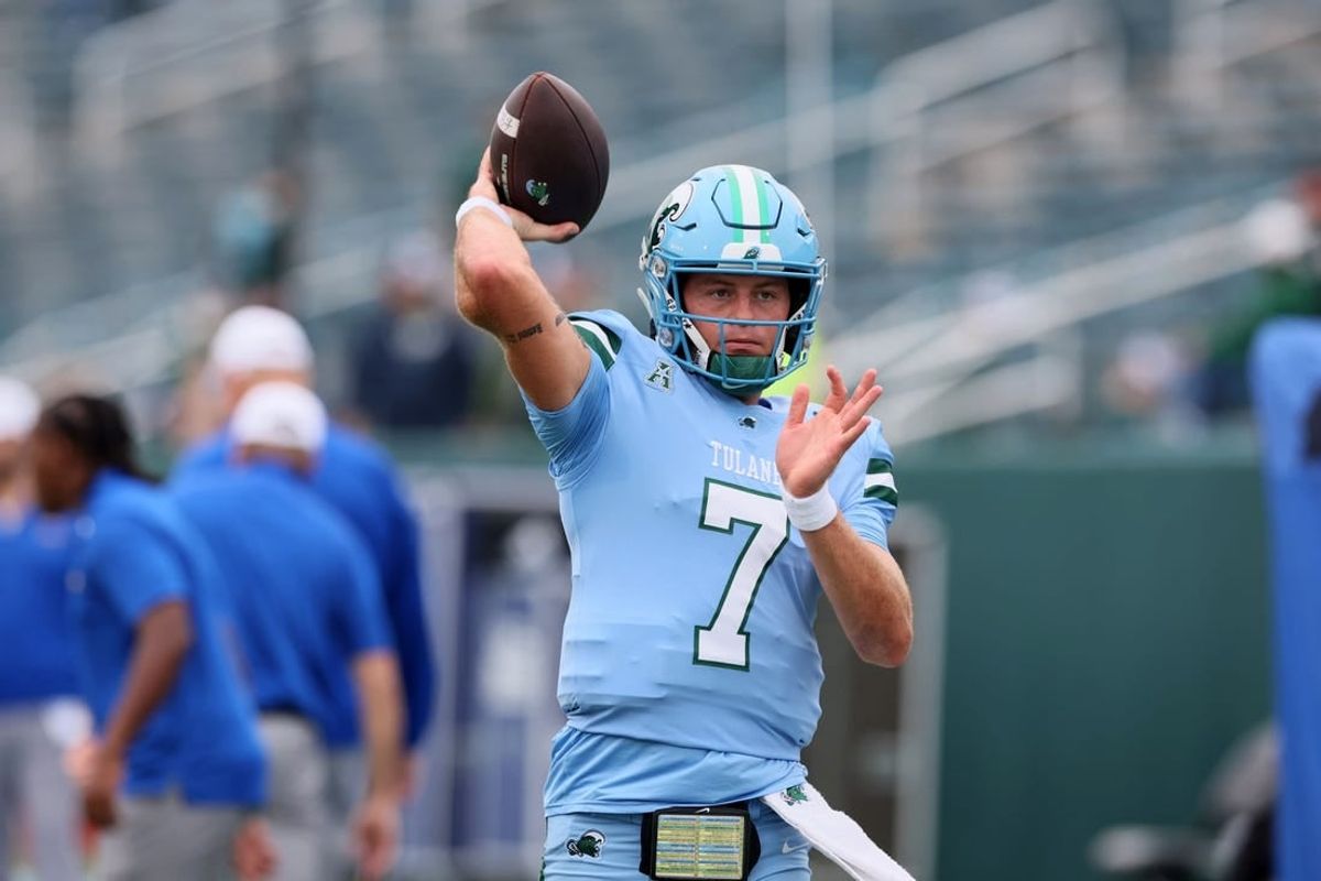 Tulane Green Wave quarterback Michael Pratt (7) warms up before their game against the Tulsa Golden Hurricanes at Yulman Stadium.