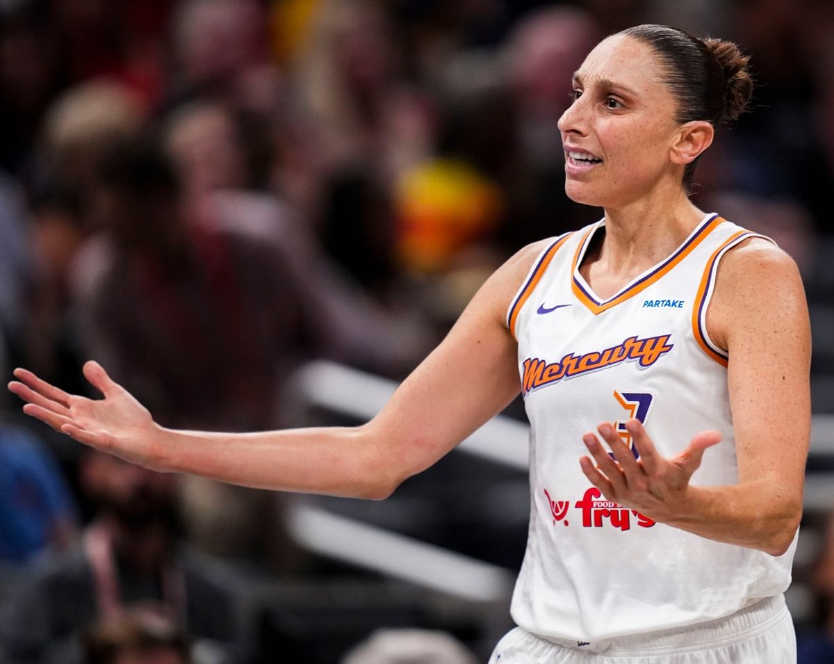 Phoenix Mercury guard Diana Taurasi (3) gestures after a shot attempt Friday, Aug. 16, 2024, during the game at Gainbridge Fieldhouse in Indianapolis.