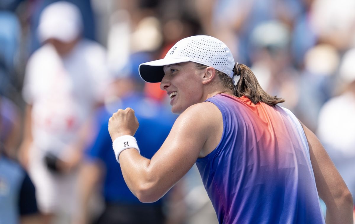 Aug 17, 2024; Cincinnati, OH, USA;  Iga Swiatek of Poland celebrates winning her match against Mirra Andreeva on day six of the Cincinnati Open. Mandatory Credit: Susan Mullane-USA TODAY Sports