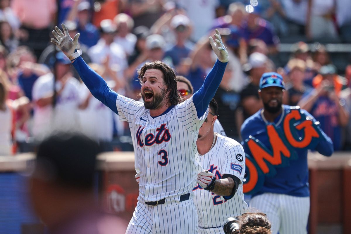 Aug 21, 2024; New York City, New York, USA; New York Mets left fielder Jesse Winker (3) celebrates with teammates after hitting a game-winning solo home run during the bottom of the ninth inning against the Baltimore Orioles at Citi Field. Mandatory Credit: Vincent Carchietta-USA TODAY Sports