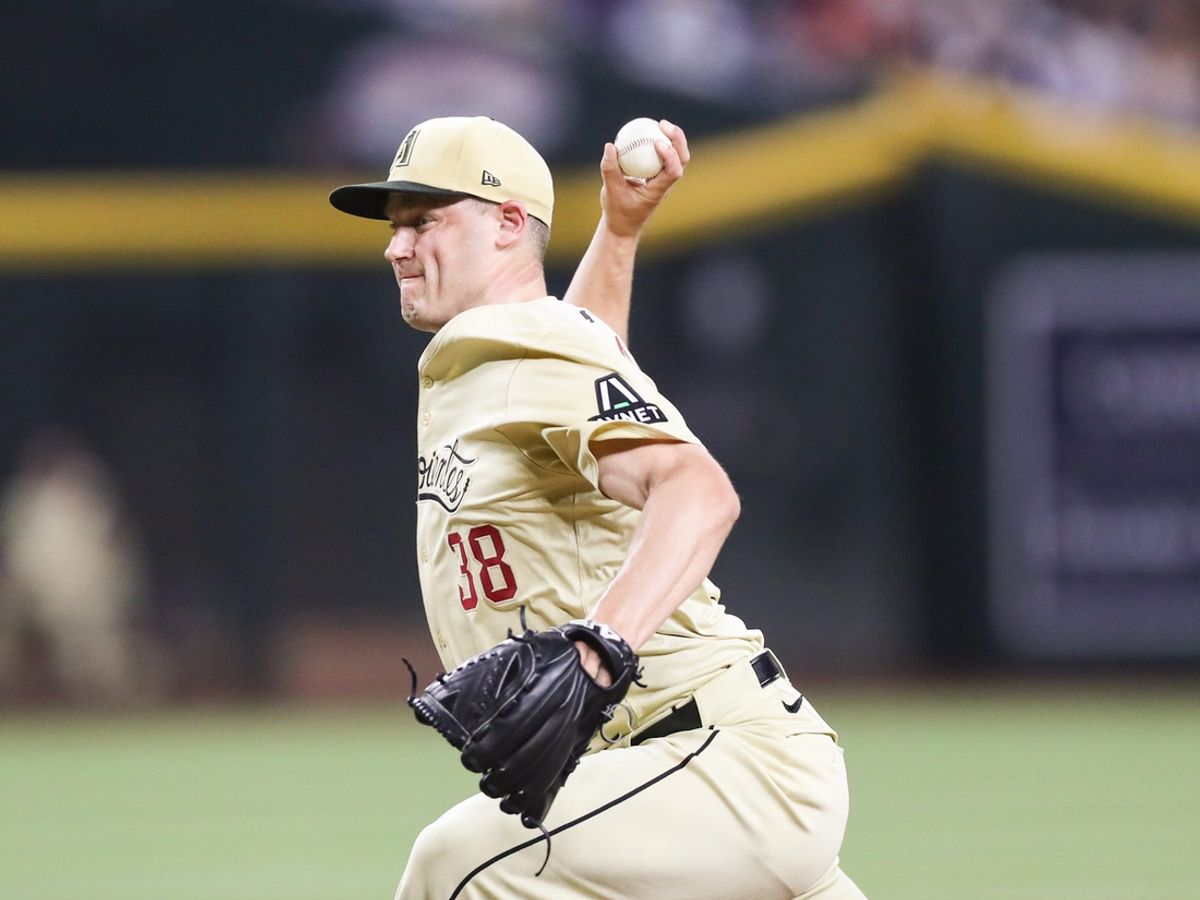 Arizona Diamondbacks pitcher Paul Sewald (38) delivers a pitch on Aug. 30, 2024 at Chase Field in Phoenix.